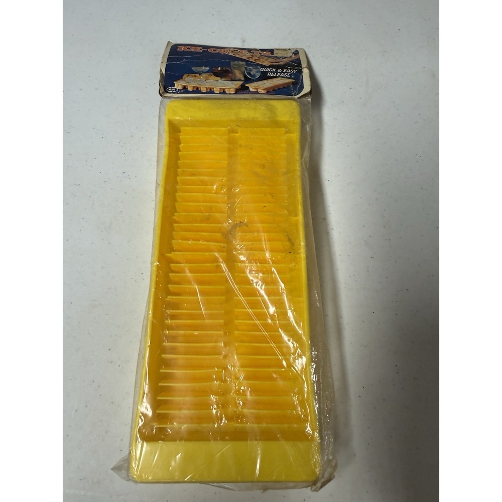 Vintage Ice-Cups Ice Cube Tray Yellow Plastic Quick Easy Release NOS Sealed New